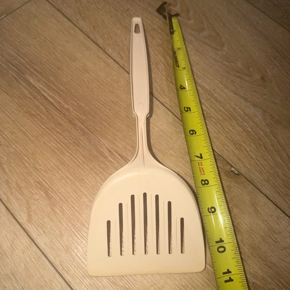 Vintage EKCO‎ Off White 11” Nylon Spatula Flipper Turner
